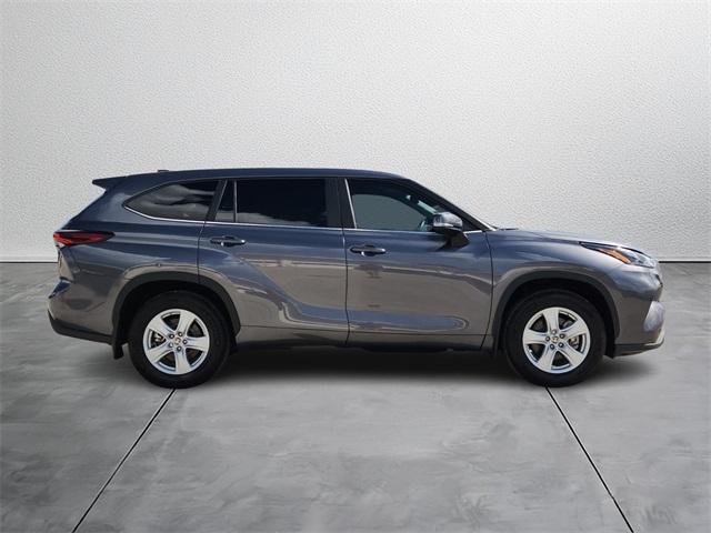 used 2024 Toyota Highlander car, priced at $35,997