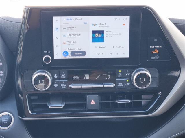 used 2024 Toyota Highlander car, priced at $35,997