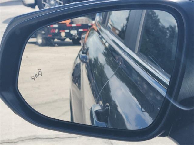 used 2024 Toyota Highlander car, priced at $35,997