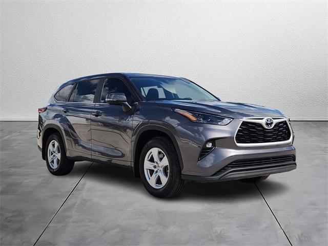 used 2024 Toyota Highlander car, priced at $35,997