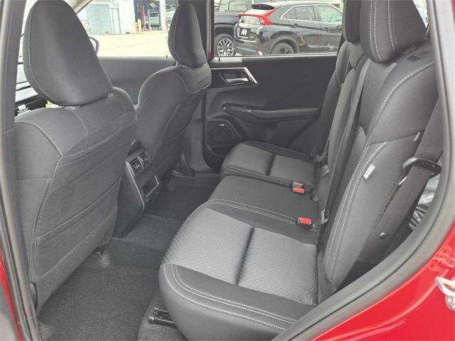 new 2025 Mitsubishi Outlander car, priced at $28,670