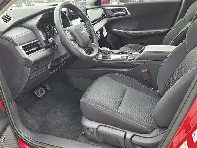 new 2025 Mitsubishi Outlander car, priced at $28,670