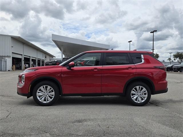 new 2025 Mitsubishi Outlander car, priced at $28,670