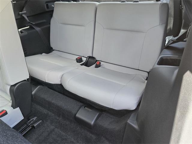 new 2025 Mitsubishi Outlander car, priced at $39,140