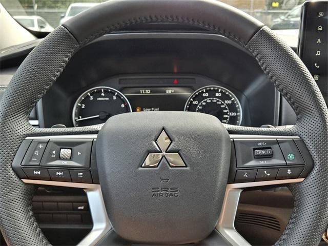 new 2025 Mitsubishi Outlander car, priced at $30,895