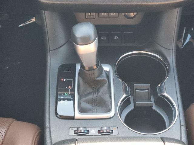 used 2017 Toyota Highlander Hybrid car, priced at $25,997