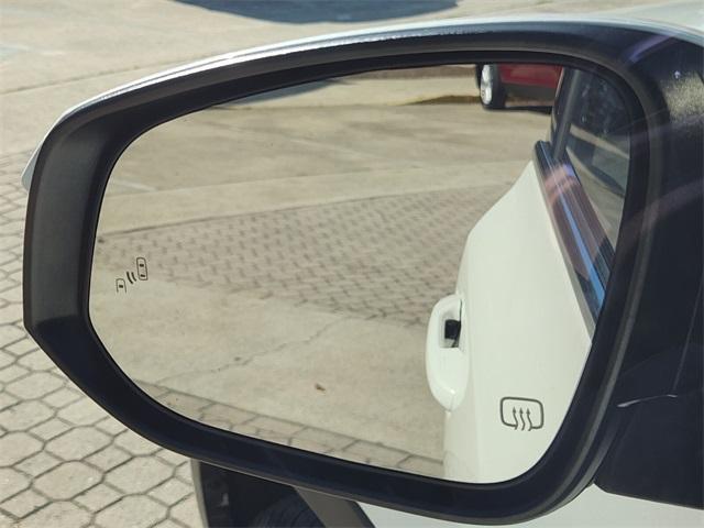 used 2017 Toyota Highlander Hybrid car, priced at $25,997