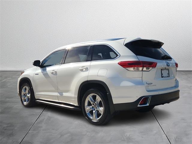 used 2017 Toyota Highlander Hybrid car, priced at $25,997
