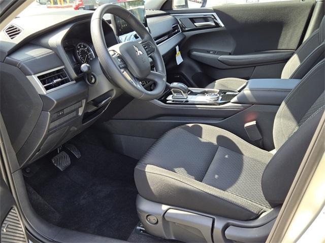 new 2025 Mitsubishi Outlander car, priced at $28,005
