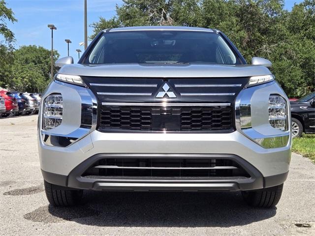 new 2025 Mitsubishi Outlander car, priced at $28,005