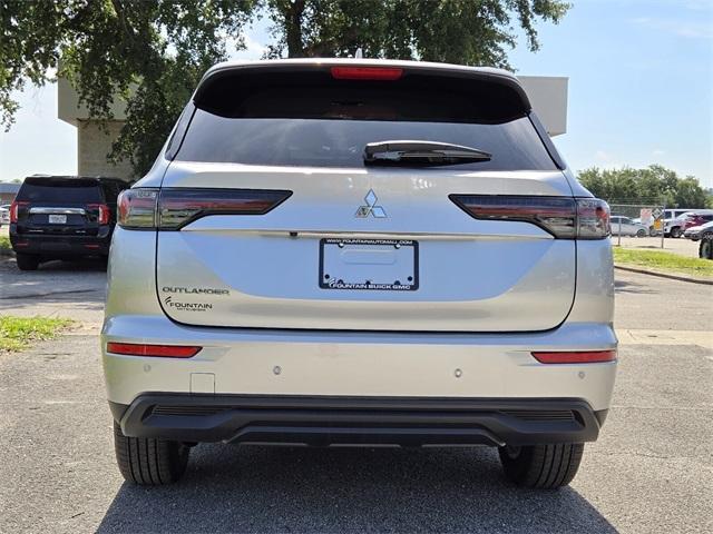 new 2025 Mitsubishi Outlander car, priced at $28,005