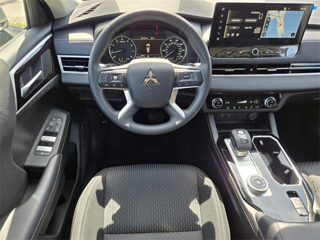 new 2025 Mitsubishi Outlander car, priced at $28,005