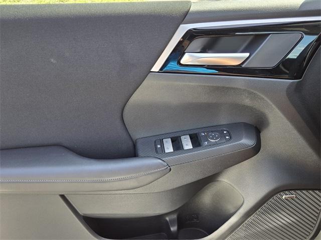 new 2025 Mitsubishi Outlander car, priced at $28,005