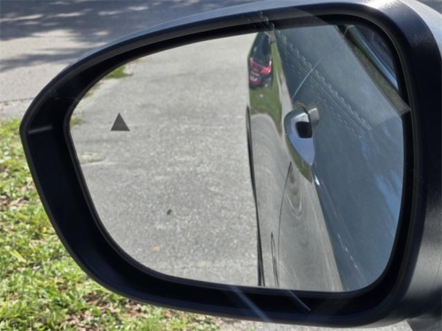 new 2025 Mitsubishi Outlander car, priced at $28,005