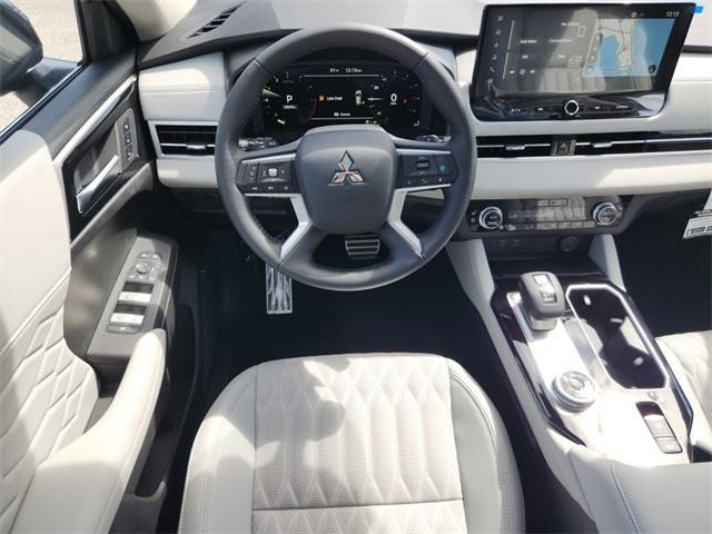 new 2025 Mitsubishi Outlander car, priced at $33,900