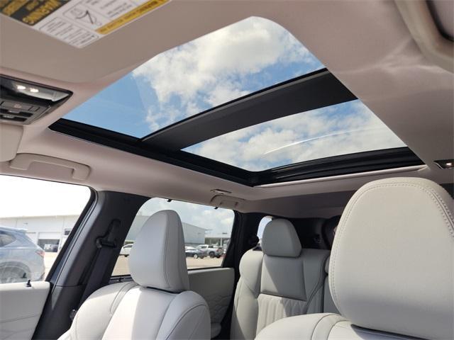 new 2025 Mitsubishi Outlander car, priced at $33,900