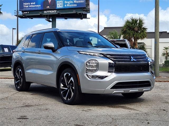 new 2024 Mitsubishi Outlander car, priced at $32,690