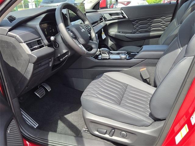 new 2025 Mitsubishi Outlander car, priced at $34,695