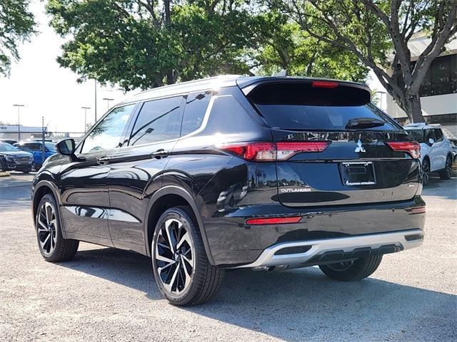 new 2024 Mitsubishi Outlander car, priced at $30,615