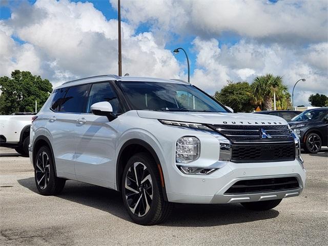 new 2024 Mitsubishi Outlander car, priced at $31,070