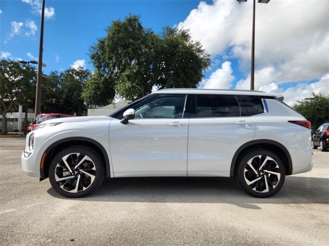 new 2024 Mitsubishi Outlander car, priced at $31,070