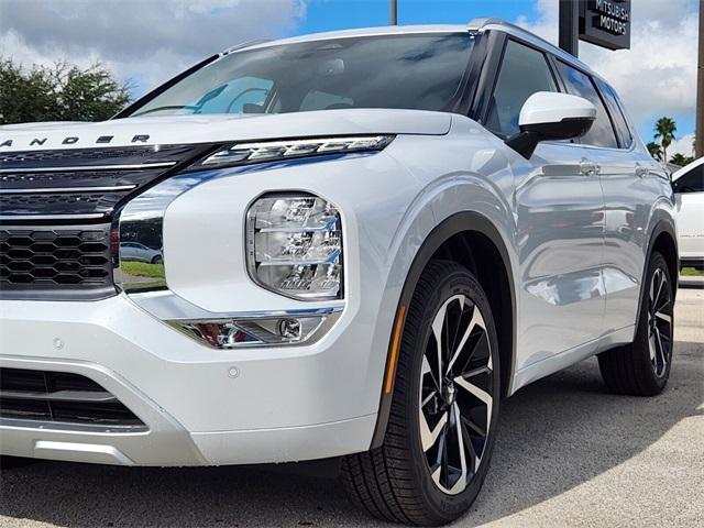 new 2024 Mitsubishi Outlander car, priced at $31,070