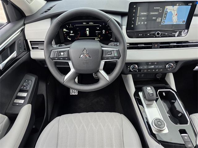 new 2025 Mitsubishi Outlander car, priced at $35,410