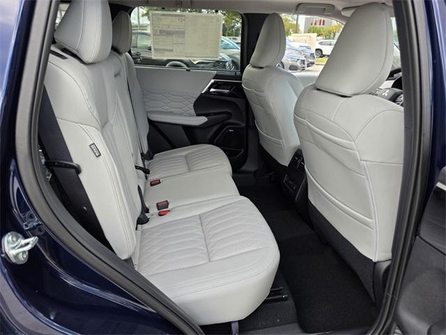 new 2025 Mitsubishi Outlander car, priced at $35,410