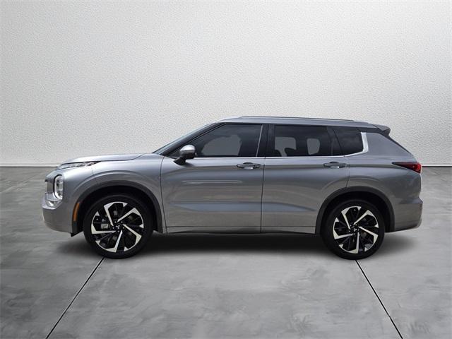 used 2022 Mitsubishi Outlander car, priced at $22,997