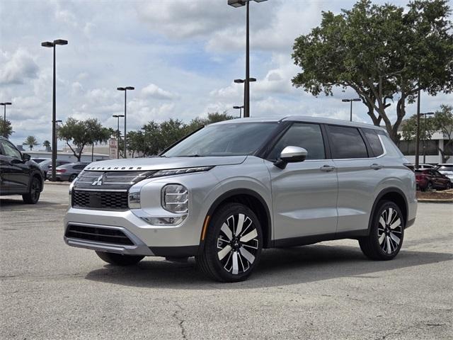 new 2025 Mitsubishi Outlander car, priced at $30,500