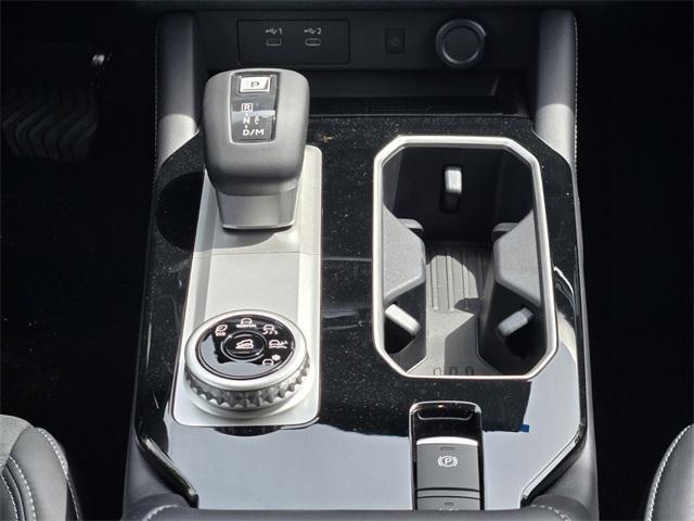 new 2025 Mitsubishi Outlander car, priced at $30,500