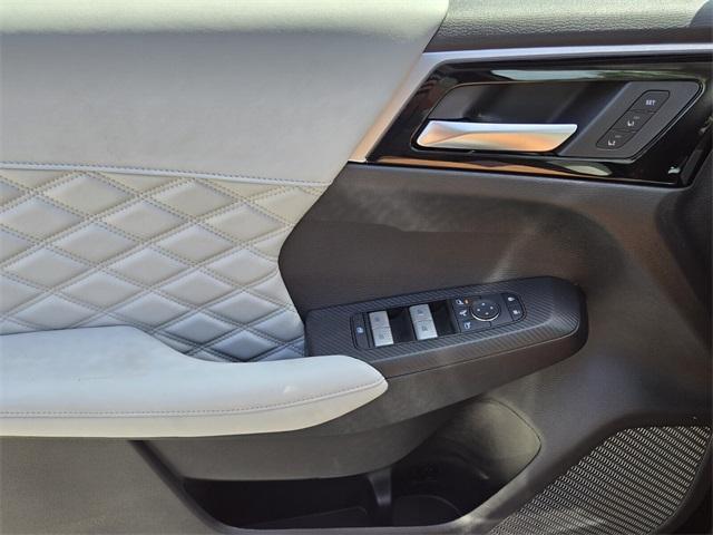 new 2025 Mitsubishi Outlander PHEV car, priced at $42,980