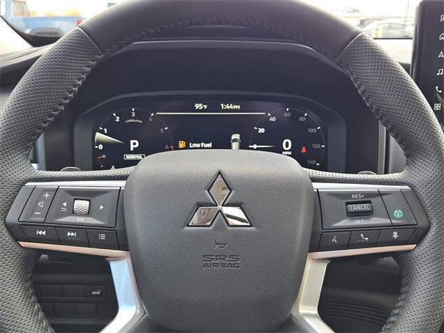 new 2025 Mitsubishi Outlander car, priced at $33,295