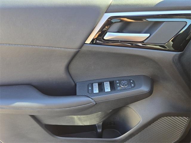 new 2025 Mitsubishi Outlander PHEV car, priced at $39,325