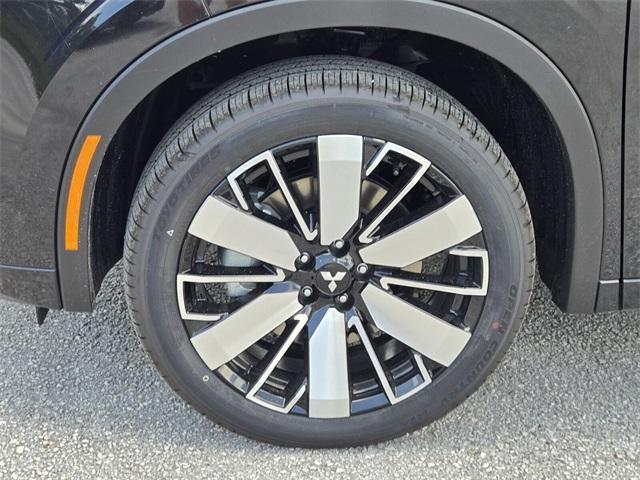 new 2025 Mitsubishi Outlander car, priced at $39,090