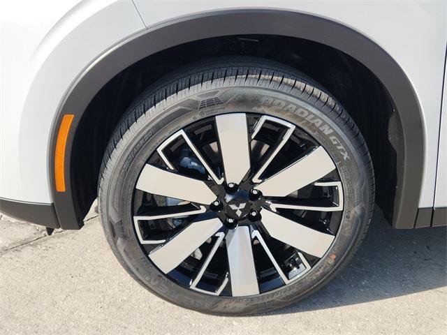 new 2025 Mitsubishi Outlander car, priced at $30,975