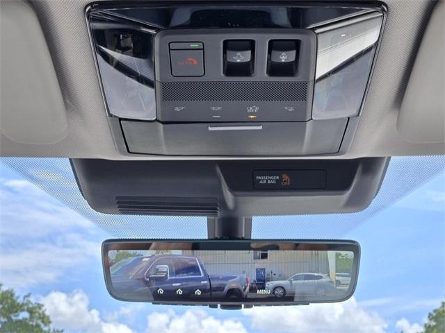 new 2025 Mitsubishi Outlander car, priced at $39,090