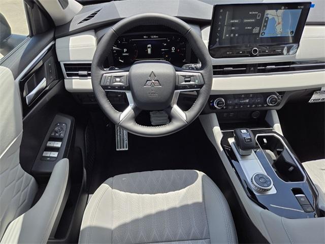 new 2025 Mitsubishi Outlander car, priced at $39,090