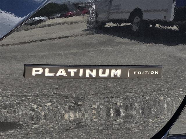 new 2025 Mitsubishi Outlander car, priced at $39,090