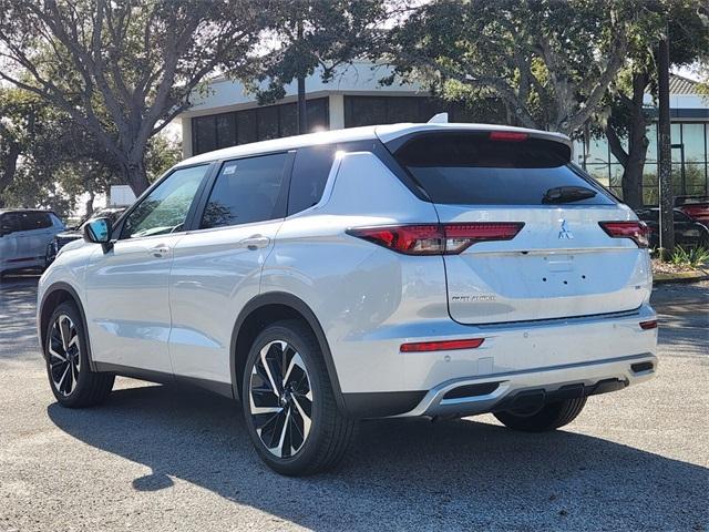 new 2024 Mitsubishi Outlander car, priced at $30,360