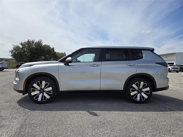 new 2025 Mitsubishi Outlander car, priced at $32,700