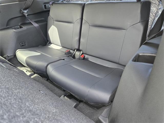 new 2025 Mitsubishi Outlander car, priced at $32,700