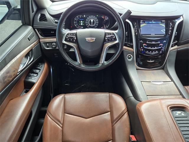 used 2020 Cadillac Escalade car, priced at $37,997