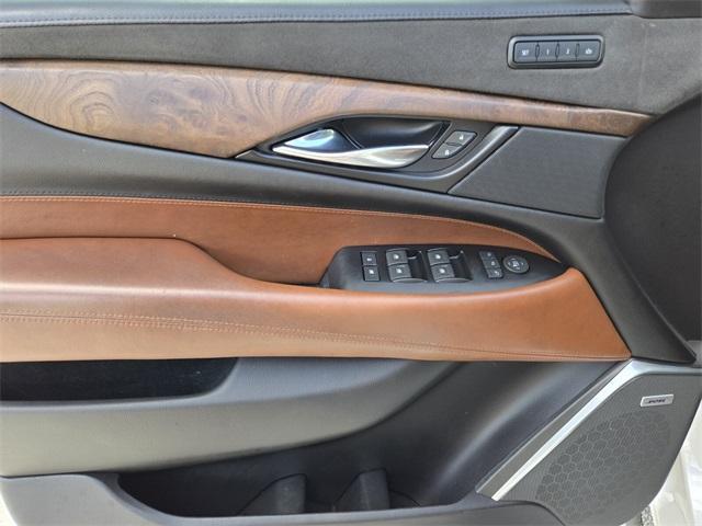 used 2020 Cadillac Escalade car, priced at $37,997