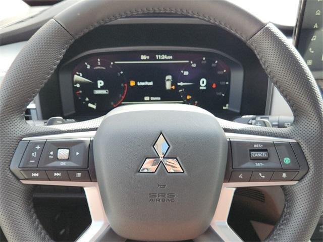 new 2025 Mitsubishi Outlander car, priced at $33,540