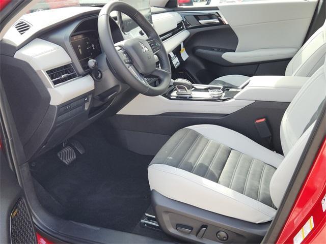 new 2025 Mitsubishi Outlander car, priced at $33,540