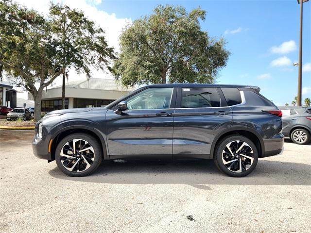 new 2024 Mitsubishi Outlander car, priced at $30,290