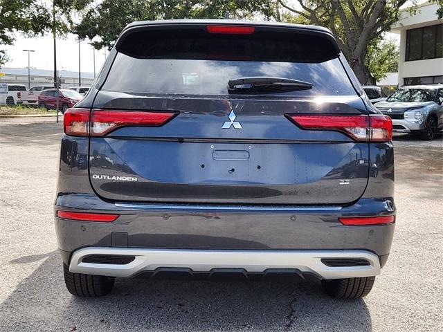 new 2024 Mitsubishi Outlander car, priced at $30,290