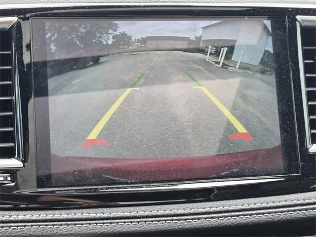 used 2024 Chrysler Pacifica car, priced at $38,997