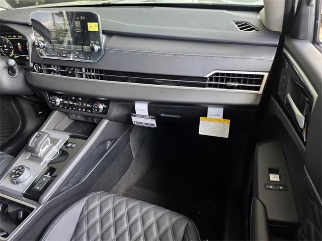 new 2025 Mitsubishi Outlander PHEV car, priced at $42,420